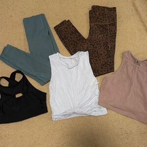 Five piece workout bundle - all size S - Savvi and Gap Fit